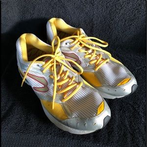 Men’s “Sir Isaac” Running Shoes